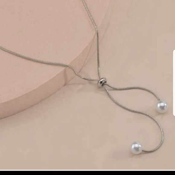 Silver adjustable pearl necklace - Picture 3 of 4